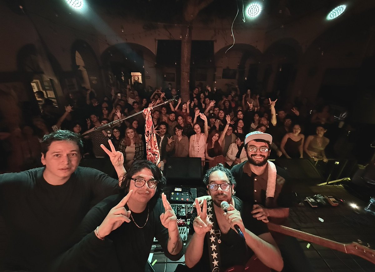 De ayer en Guadalajara, gracias a todos los que me escucharon, gracias Cuerda Cultura y Rafa Arreguín 🫰🏼🤍🙏🏼