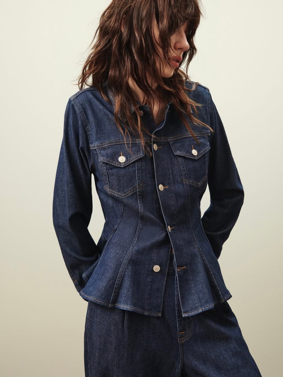 Lincoln Road (@lncolnrd) on Twitter photo Fall into denim #OnLincoln! 👖🍂
Whether you’re reaching for timeless jeans or bold statement styles, <a href="/7FAM/">7 FOR ALL MANKIND</a> has everything you need to refresh your fall wardrobe and step out in style all season.
🤎 1008 Lincoln Rd Fall into denim #OnLincoln! 👖🍂
Whether you’re reaching for timeless jeans or bold statement styles, <a href="/7FAM/">7 FOR ALL MANKIND</a> has everything you need to refresh your fall wardrobe and step out in style all season.
🤎 1008 Lincoln Rd