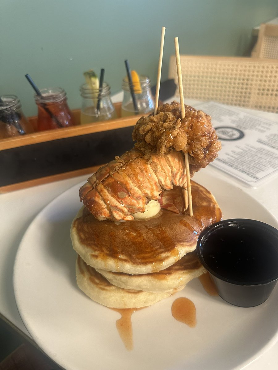 Nice restaurant <a href="/BrunchSip/">brunch&sip</a> if your in Phoenix check it out.  Outstanding food! Even better service.