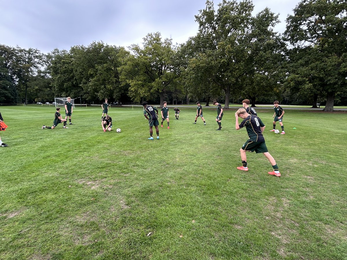 FootballGordon's tweet image. Excellent performances today from both senior sides ⚽️ #bleedgreen @GordonsSch