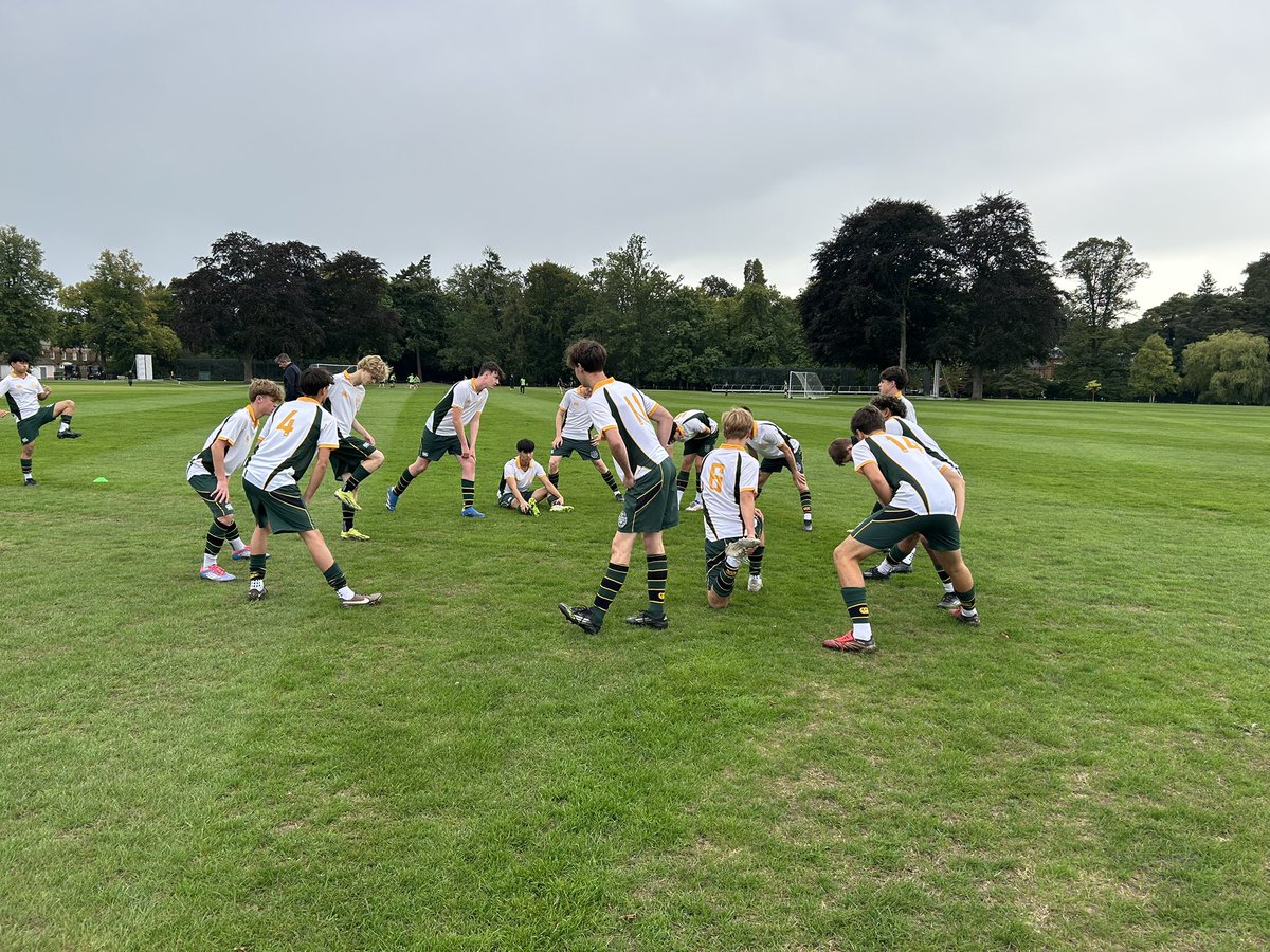 FootballGordon's tweet image. Excellent performances today from both senior sides ⚽️ #bleedgreen @GordonsSch