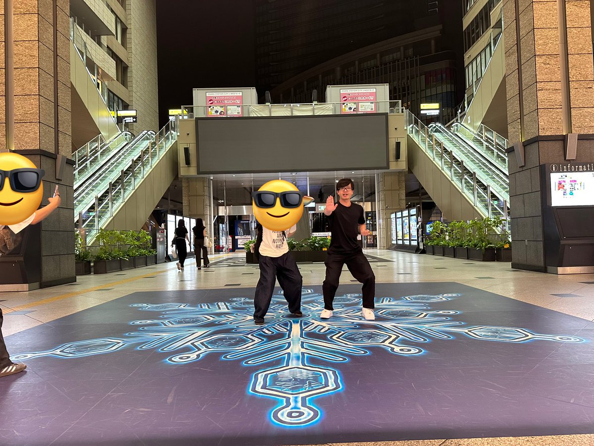 梅田でまじで知らん人と猗窩座ポーズしてきた。
ずっと猗窩座の登場シーン口ずさんでた。
おれは鬼にならないかってずっと言ってた。