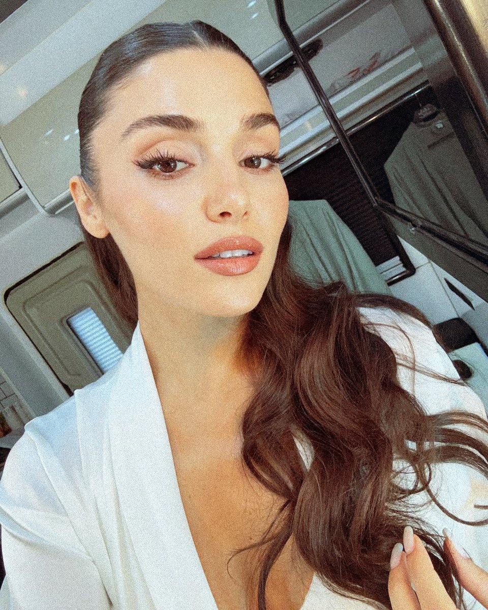 hande erçel pics (@ercelhandepics) on Twitter photo 