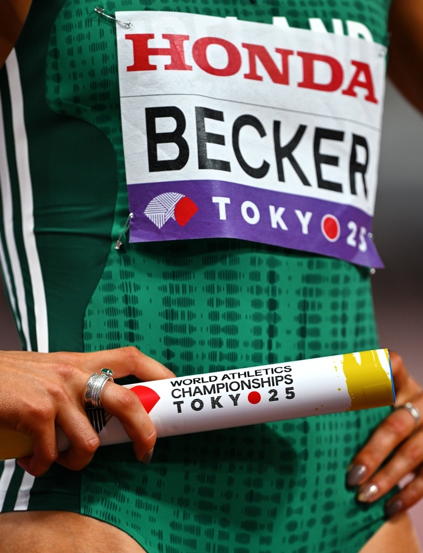TrackFieldImage's tweet image. Relays.  Tokyo 2025.
.
.
.
.
.
.
#4x400mrelay #tokyo2025 #trackandfield #athletics #jeffcohenphoto instagr.am/p/DO1IXEqkiSt/