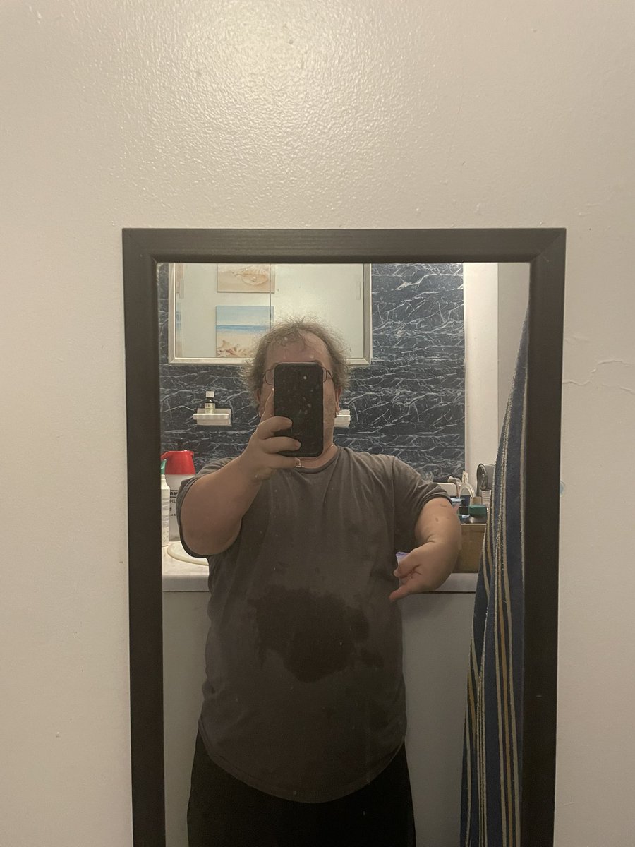 Geoff_With_A_G's tweet image. Love doing dishes. 
#shortproblems
#dishes 
#nonselfie