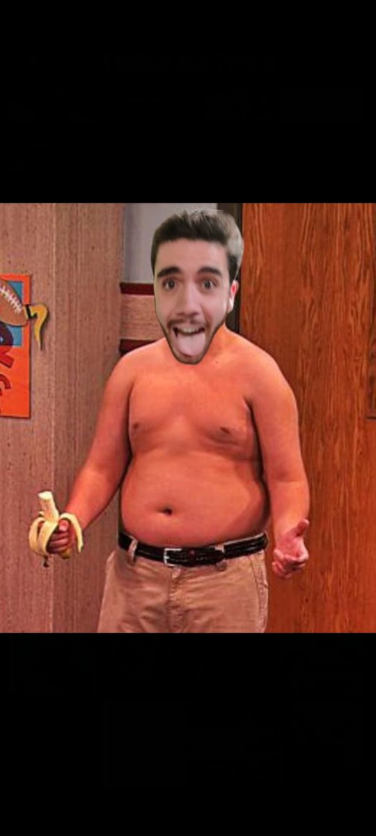 *en el cine*

yo: me estoy miando de mala manera

el dimoni del filme: yo soy el expediente warren ultimo rito

pov yo: