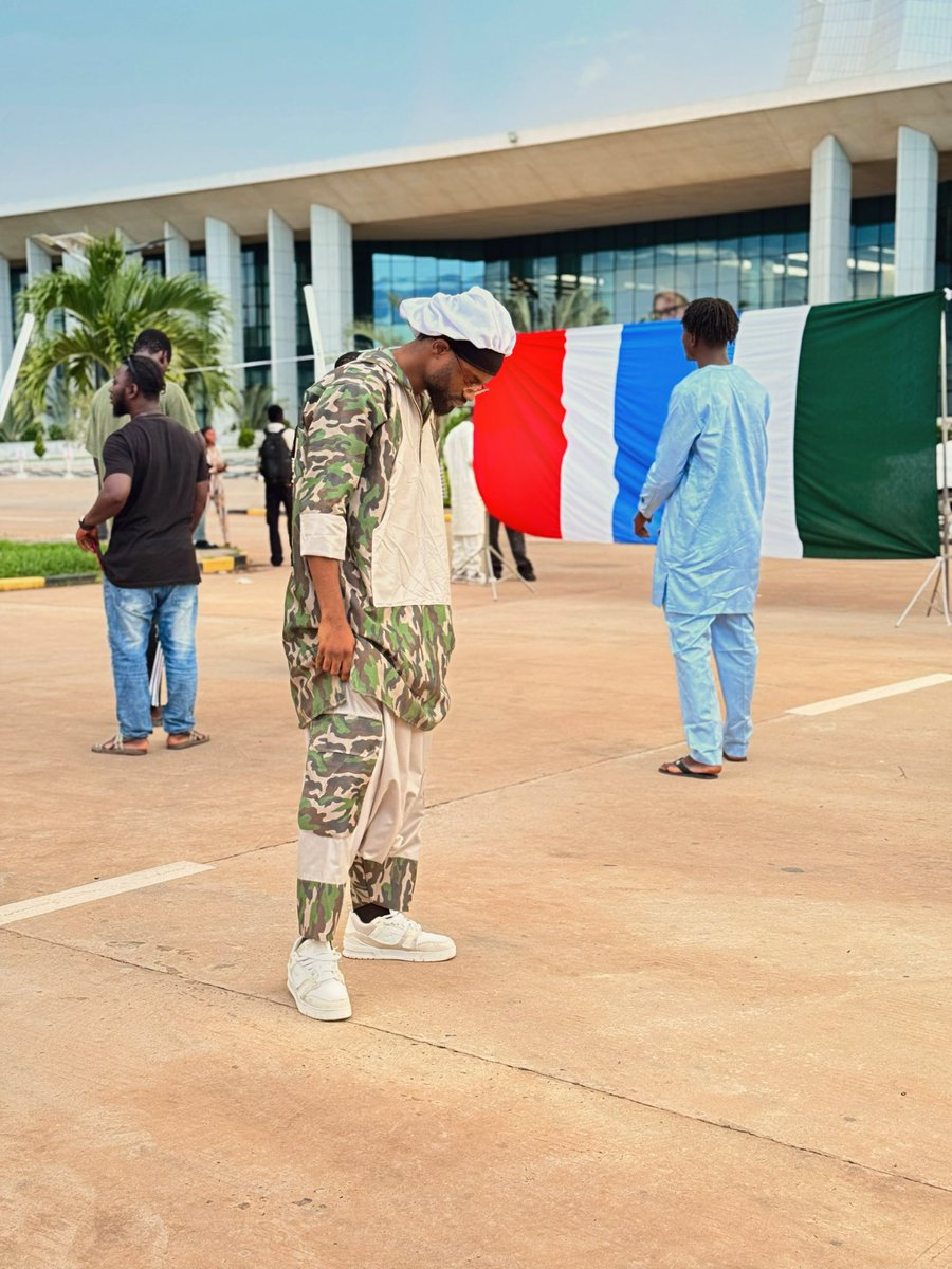 Current mood: flexing on my future self 🕺🔮