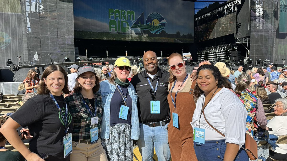 ACBaileyMN's tweet image. What an amazing day to be at Farmaid 40 in Minneapolis. Thank you to all our farmers!!