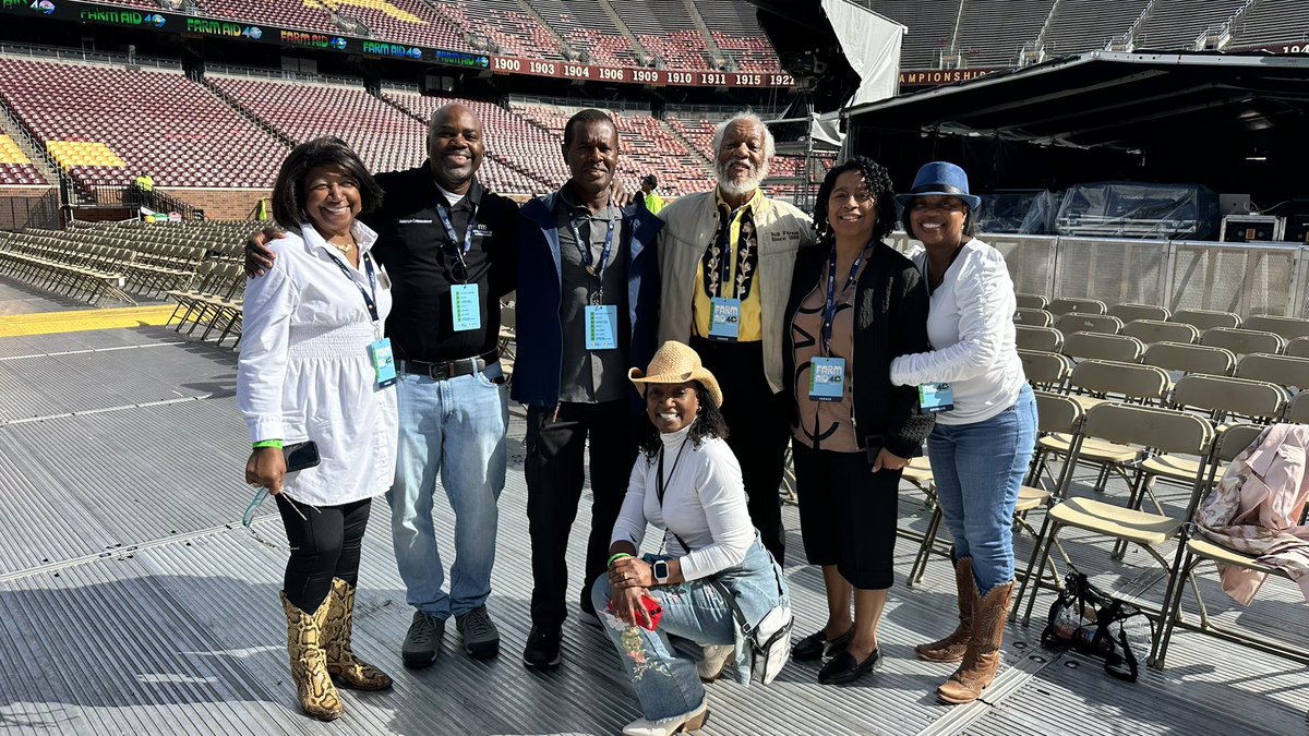 ACBaileyMN's tweet image. What an amazing day to be at Farmaid 40 in Minneapolis. Thank you to all our farmers!!