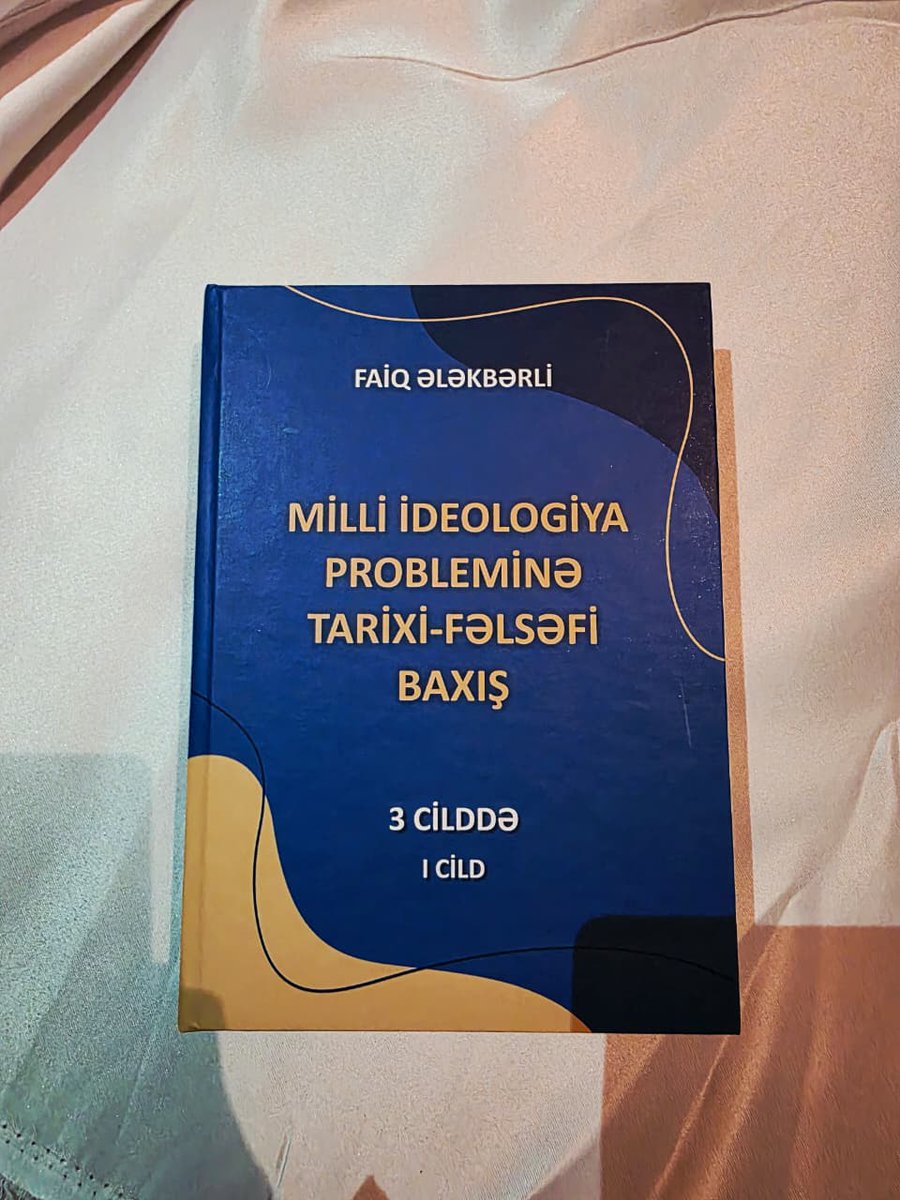 "Milli ideologiya probleminə tarixi-fəlsəfi baxış" adlı 3 cildlik kitabımızın 1-ci cildinin təkrarnəşri... Azərbaycan xalqı, Türk xalqları üçün xeyirli, uğurlu olsun!