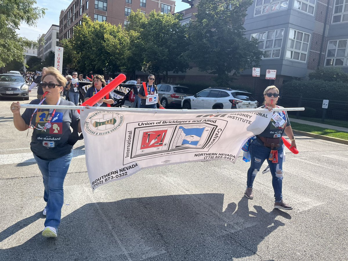IUBAC's tweet photo. Our sisters representing BAC at the @_TWBN_ in Chicago!
#2025TWBN #TWBN #solidarity #skilledtrades @NABTU https://t.co/Yndc6svJdG