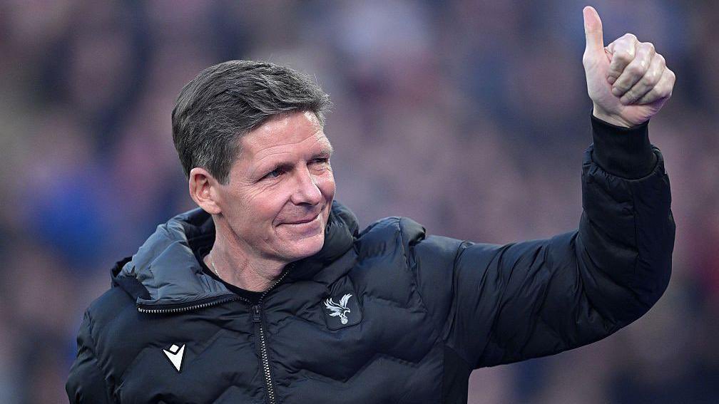 TomDutty's tweet photo. Oliver Glasner has now won more matches at London Stadium (P3 W3) than Graham Potter (P12 W2). https://t.co/J5vphnop42