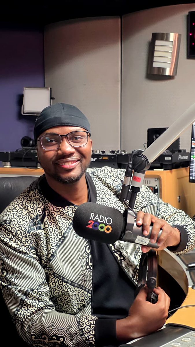 Happy Saturday 😃 It's time for #TheVintageHouse with <a href="/AB_Broadcaster/">AB Dacosta</a> 6-9PM 💃🏾💃🏾💃🏾 Let the party begin 🥳