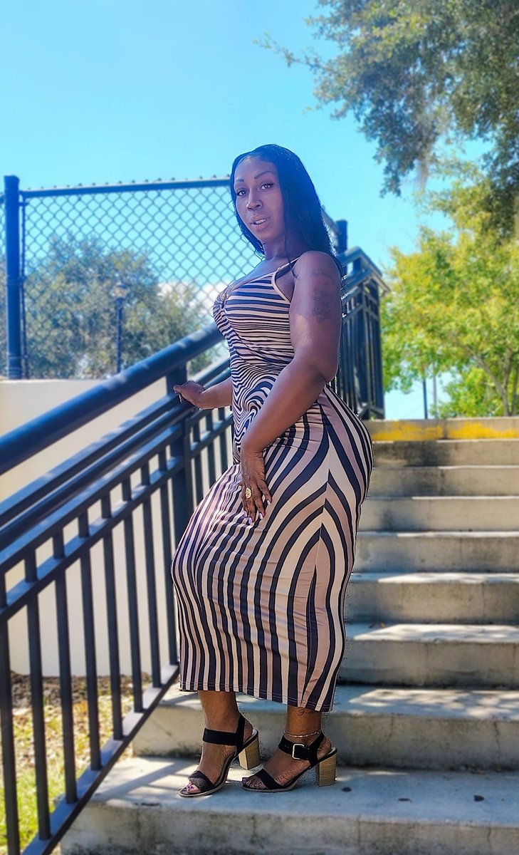 UndeniableDoll's tweet image. Happy Saturday loves 🌞 
have a blessed weekend 

#iiam_undeniable ✨ #beautiful #plusmodel #sexy #goodvibesonly #gorgeousness #cutie #lovely #beauty #beautifulwomen #bedifferent #beyou #beproud #weekendvibes #saturdays