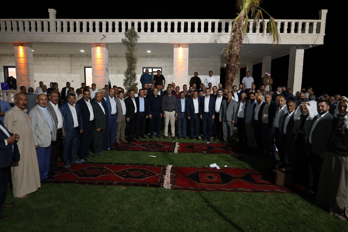 Hemşehrilerimizle gönül gönüleyiz...

Eyyübiye ilçemize bağlı Örenli Mahallemizde Eyyübiye Beledye Başkan Yardımcımız Ali Çiftçi'nin ev sahipliğinde Milletvekillerimiz <a href="/ibrahimeyyupogl/">Av.İbrahim EYYÜPOĞLU</a>, <a href="/HikmetBasak_63/">Hikmet Başak</a>, MHP Şanlıurfa Milletvekili <a href="/iozyavuz1963/">İbrahim Özyavuz</a>, Eyyübiye İlçe Başkanımız