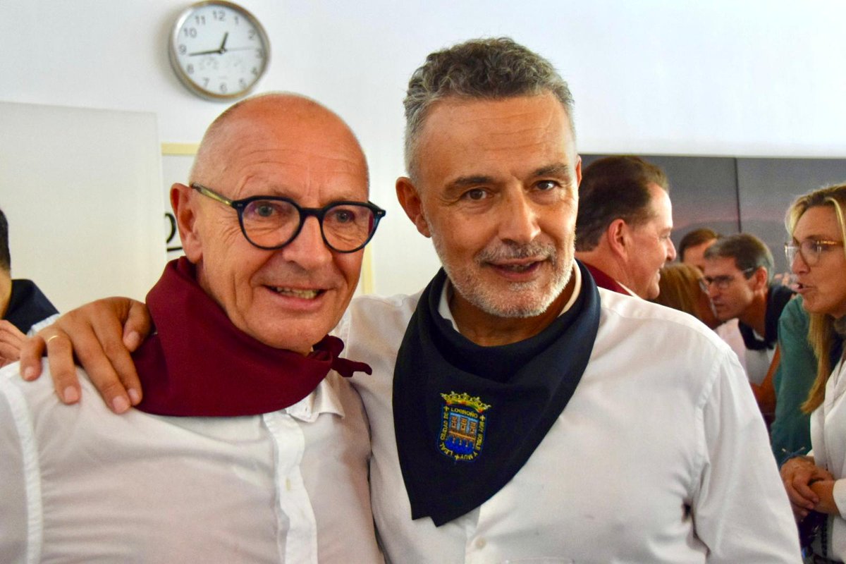 LiborSecka's tweet image. The #wine is not only a drink. It&apos;s a culture and lifestyle. It&apos;s a tradition and a bridge between the people and nations.
Complete understanding on this with the mayor of @AytoLogrono @conrado_escobar.
Fiestas #SanMateo
#LaRioja