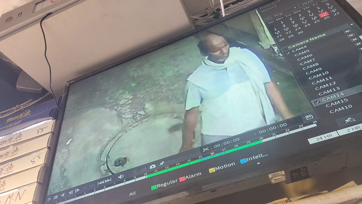 News_22India's tweet image. श्रीमान @bulandshahrpol महोदय #अनूपशहर के मोहल्ला बावड़ी में ट्यूशन पड़ने गई #LDAV की #छात्रा की #साइकिल हुई #चोरी साइकिल चोरी करते हुए व्यक्ती का #CCTV कैमरे तस्वीर हुई केद #वीडियो #सोशल_मीडिया पर #वायरल 
छात्रा के पिता #Rashi_chaudhary मोबाइल नंबर 9012864340
@Uppolice