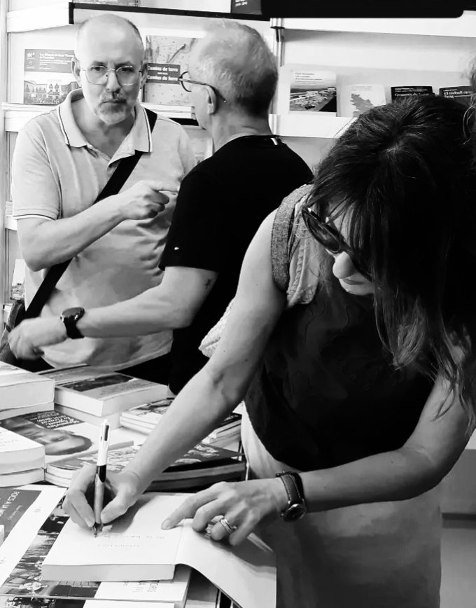 Durant la Setmana del llibre en Català <a href="/promera68/">Pilar Romera</a>