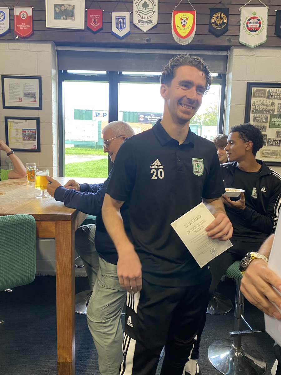 HytheDibdenFC's tweet photo. motm today is Ollie Davies @olliedavies08 With a voucher for Pilgrim Inn Southampton!⚽️⚽️⚽️⚽️ https://t.co/6ied3hV7hn
