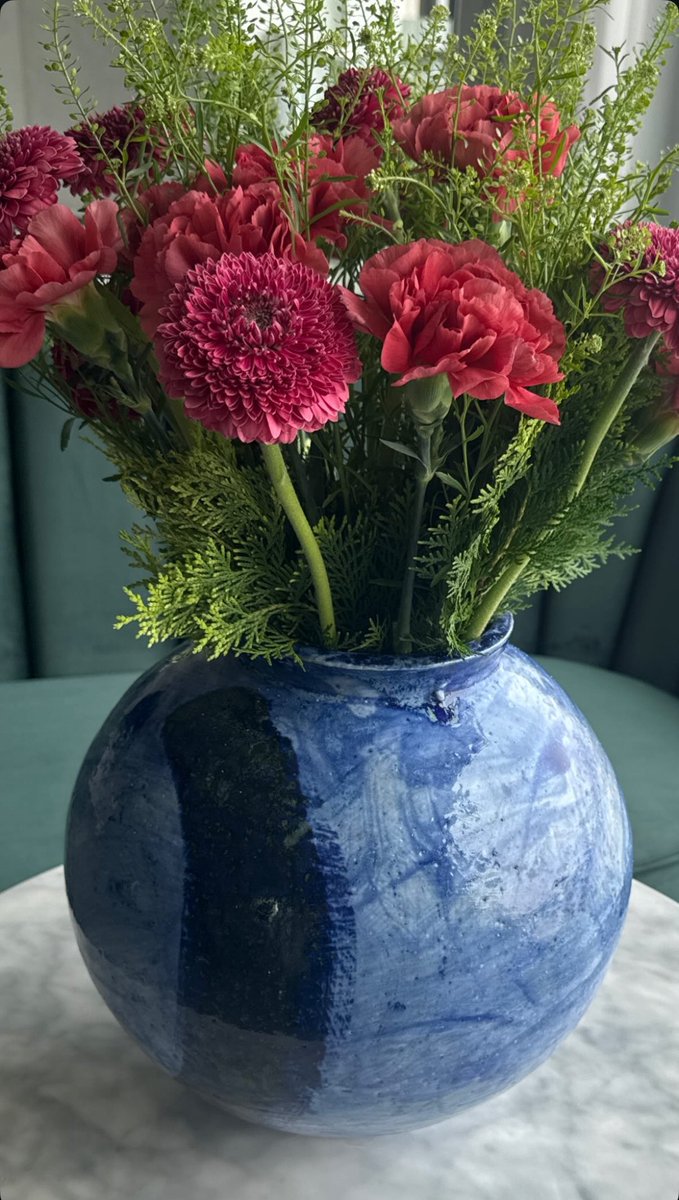 헐 안녕하세요
다들 잘 지내시나요
세훈이는 사진 올리는 모양새를 보니 한결같네요