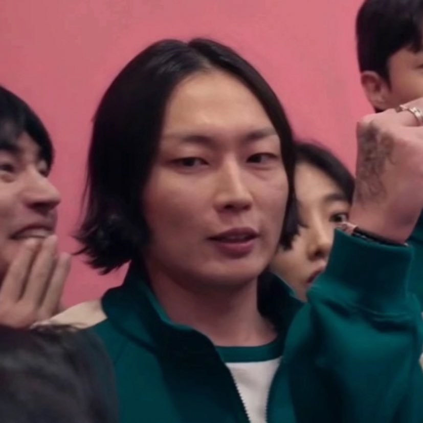 i wanna take his eyes out and eat them and enjoy his hair as if it were the most delicious pasta to ever exist i'll cut his face and eat it and i'll enjoy every single bite