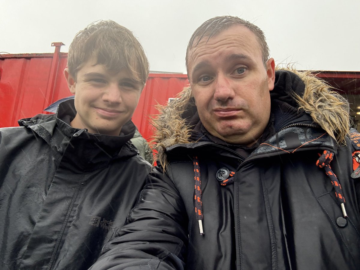 cufc_andy17's tweet photo. I’ve never been so wet in my life but what a great 3 points! #Peeve @joncolman ?

@officialcufc 
#cufc
#NonLeague 
#nonleaguefootball 
#CarlisleUnited https://t.co/qL2DFVQOxT