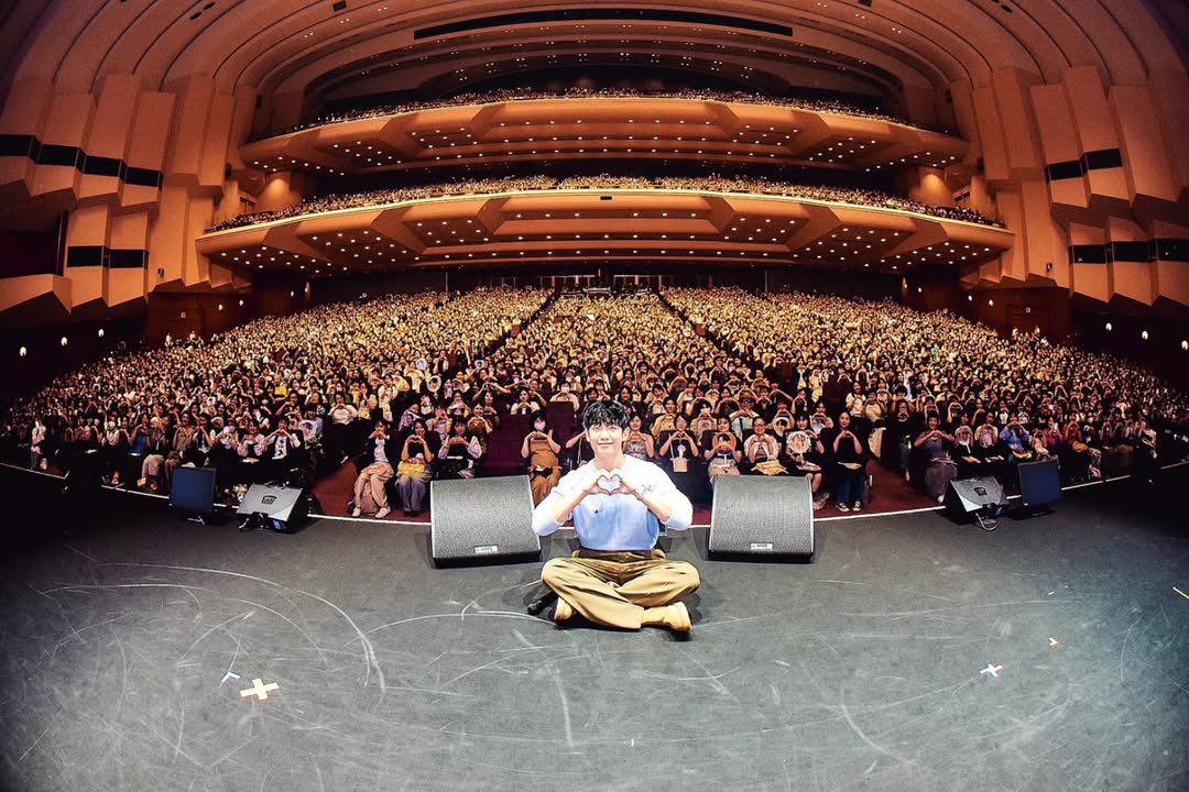 isoko88's tweet photo. 2025 JUNG HAEIN FANMEETING IN JAPAN FOUR FLAVORS

約1年ぶりのファンミ！
今年は古家さんがMCを担当🎤
さすがの進行で、ヘインくんの素敵な笑顔を次々に引き出していた👏
特に“役になりきり演技”コーナーは圧巻✨
大盛り上がり🤣
ヘインくんの魅力、今年も全開でした💎
#チョンヘイン
#JungHaeIn https://t.co/smWnsUFwvs