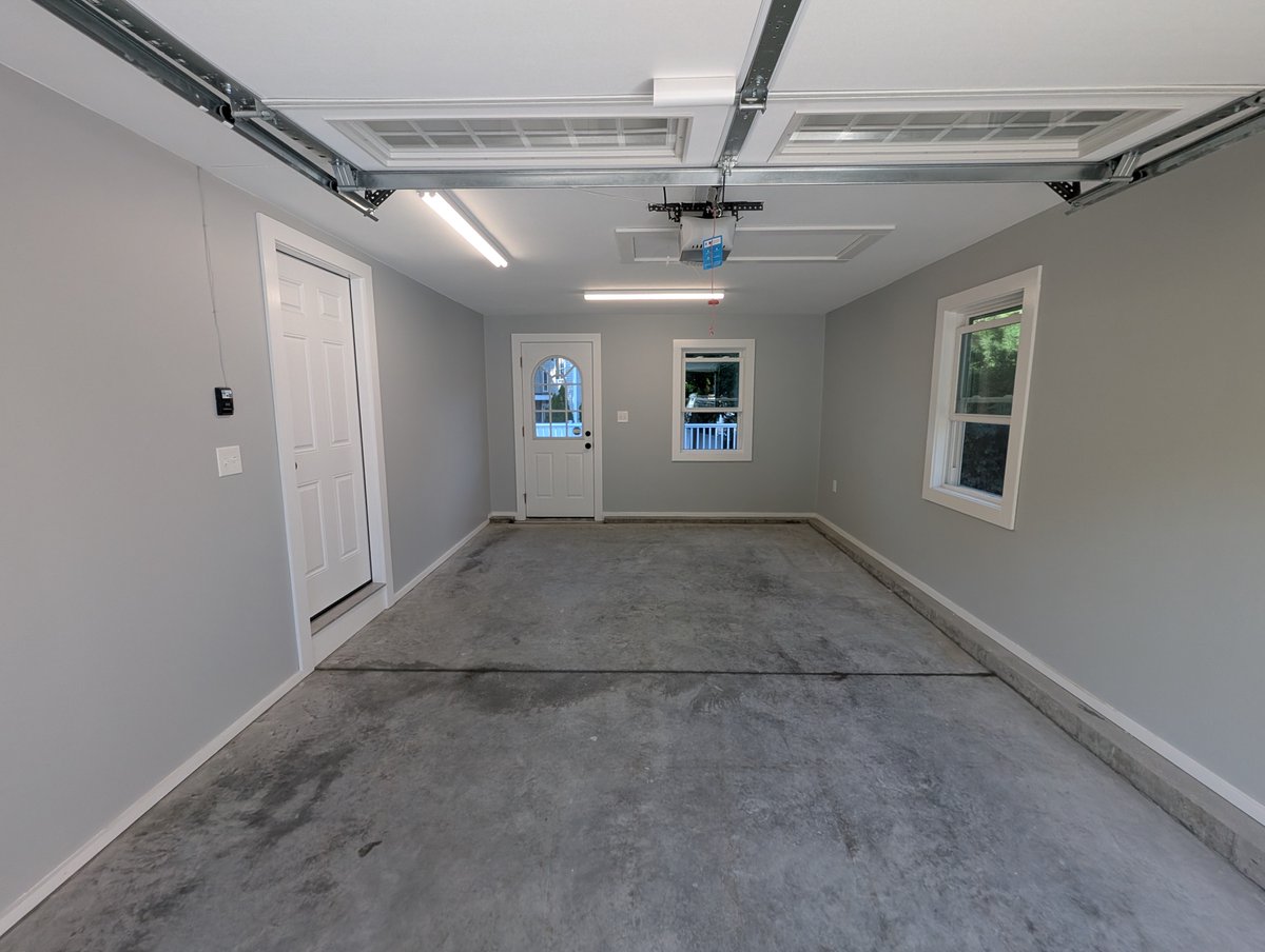 Strong_Builders's tweet photo. Garage Addition - Ashland MA.  What do you want to build today? #strongbuilders #remodeling #garage #garageaddition #ashlandma https://t.co/QlGR2b35nm
