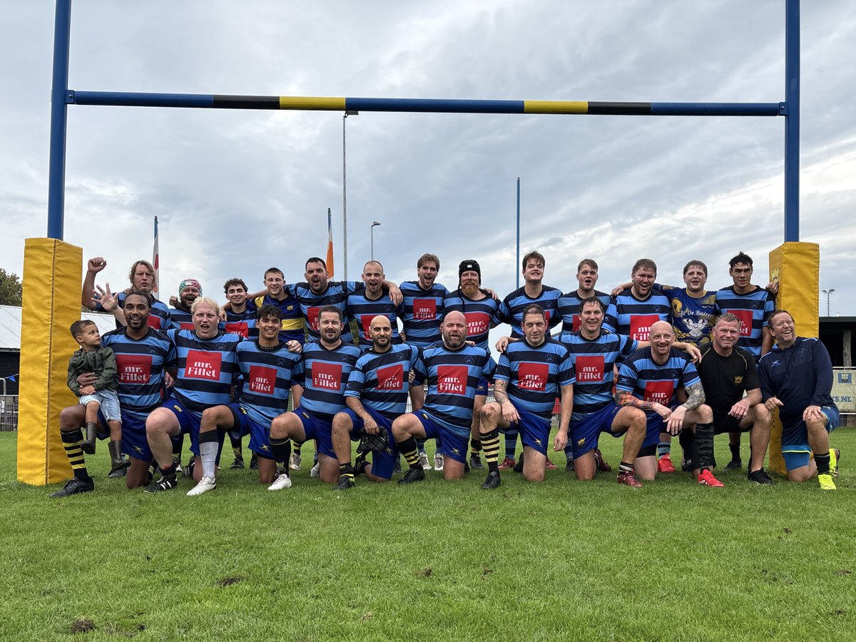 Ook het Cluster SpakenBoks pakt met 24-12 de winst vandaag 🏉

SpakenBoks is dit seizoen een samenwerking van RC Spakenburg 2 samen met de Scrumboks uit Tiel.

Met meteen een mooie overwinning 🙏🏻💪🏻
