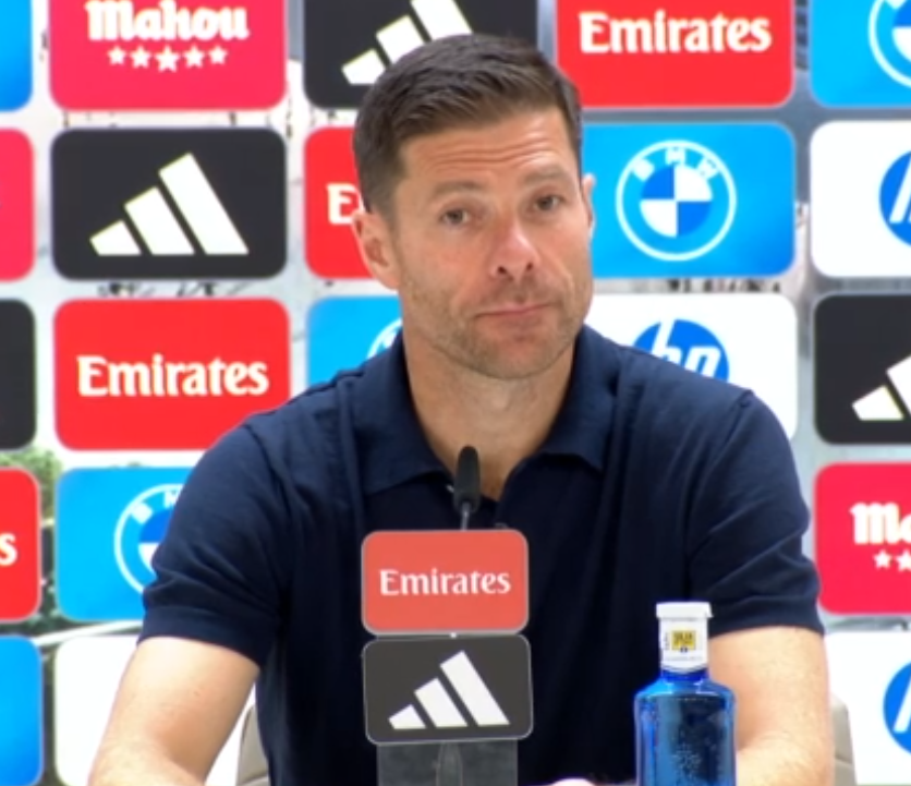 theMadridZone's tweet photo. 🚨 Xabi Alonso: "Vini not being undisputed in the XI? Everyone wants to play. Even Franco, when I was subbing him off, he looked at me and said "you're subbing ME?" and I said "Yes Franco, I'm subbing you", he was a bit mad. So everyone wants to play, not just Vini." https://t.co/AKAZIEy2jr