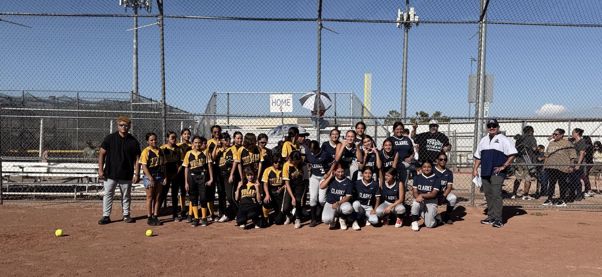 Antwine 🤝 Clarke 
Good game <a href="/RonHarding_CMS/">Ron Harding</a> !!!

<a href="/HAntwine_MS/">Robert Norton</a> <a href="/iGalindo_AMS/">Mr. Galindo</a> <a href="/MChavez_AMS/">Monica Chavez</a> <a href="/SocorroISD/">Socorro ISD</a>