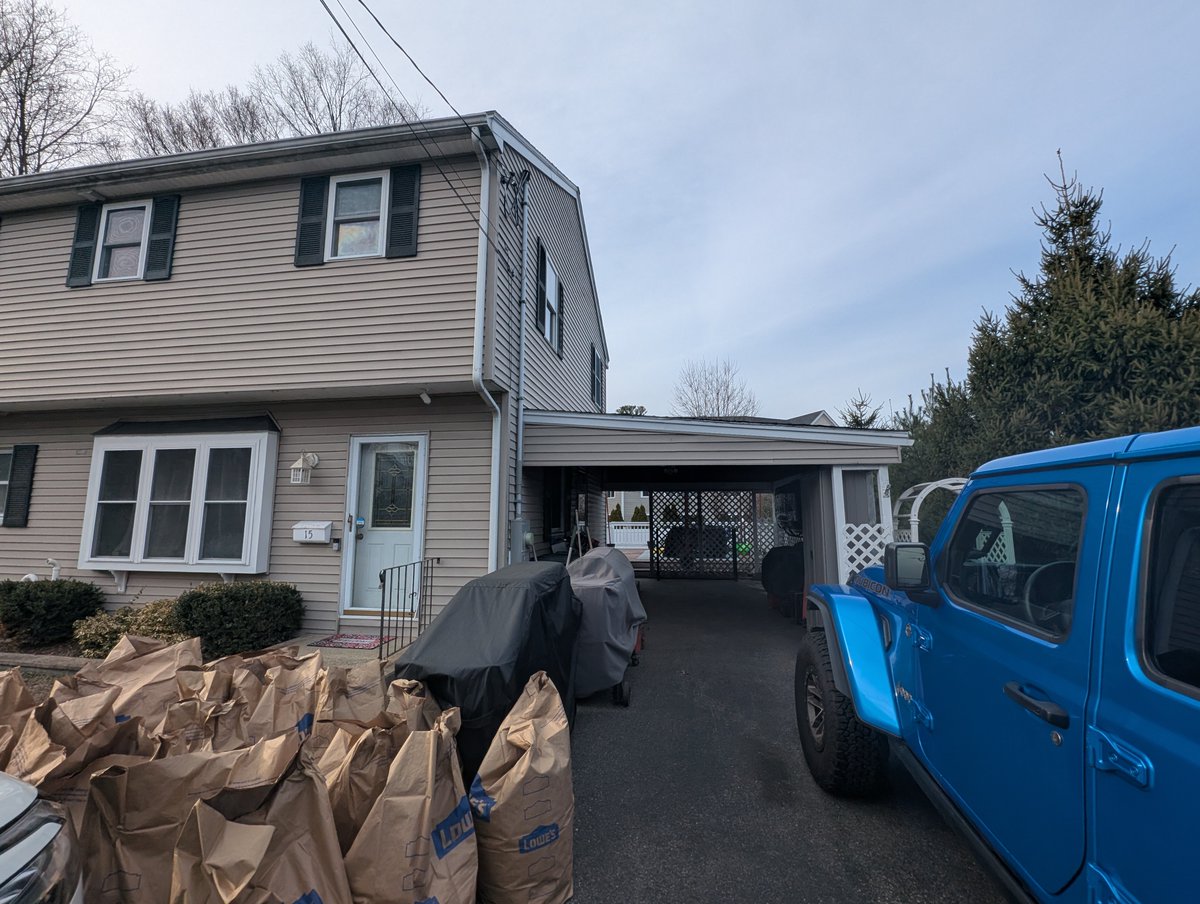 Strong_Builders's tweet photo. Garage Addition - Ashland MA.  What do you want to build today? #strongbuilders #remodeling #garage #garageaddition #ashlandma https://t.co/QlGR2b35nm