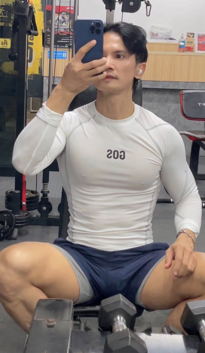 New Return tweet media