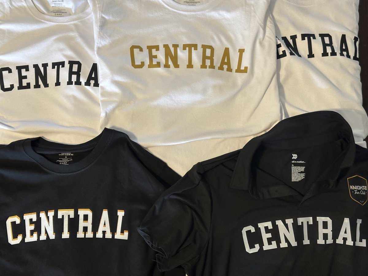 KnightsFan_Shop's tweet photo. I didn’t say anything because wasn’t sure if they would be ready! 

Who REALLY wants a CENTRAL shirt ⚔️

 I’ll be walking on campus from now until kickoff. 

Only have limited stock. RT if you want one! $20 ⚔️ https://t.co/tb0gLJIEOW