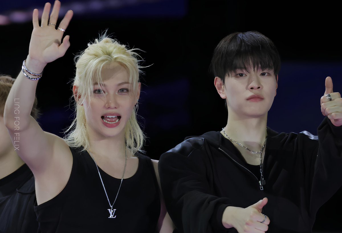 250920 TMA
🐶🐱🐥

#felix #필릭스 
#Seungmin #승민 
#straykids #스트레이키즈