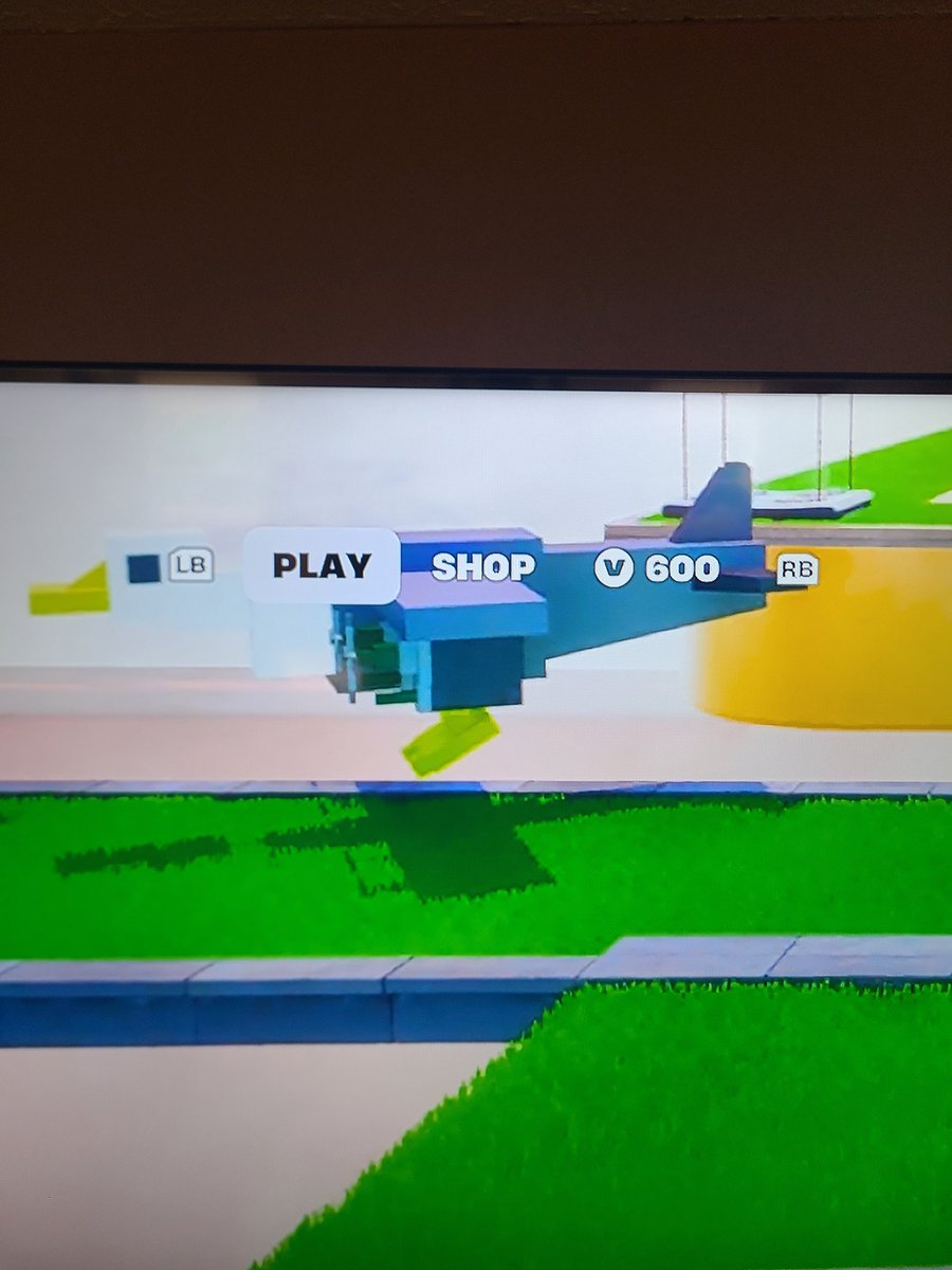 DL_Outdoors91's tweet photo. @FortniteStatus What is going on? https://t.co/nJE8bl6UaY