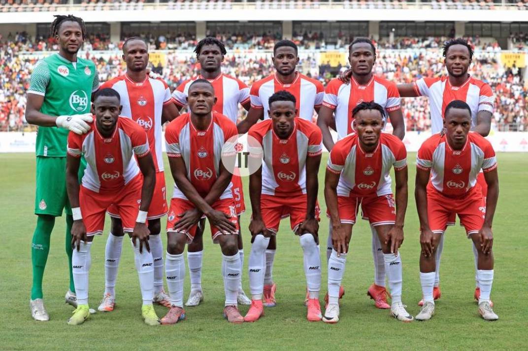 𝗖𝗛𝗜𝗘𝗙𝗦 𝗟𝗢𝗦𝗘 𝗜𝗡 𝗔𝗡𝗚𝗢𝗟𝗔  ❌

Kaizer Chiefs lost their CAF Confederations Cup preliminary first round first leg away to Kabuscorp 1-0.

Amakhosi have it all to do in next week's second leg at home to book their place in the next round.

#CAFCC