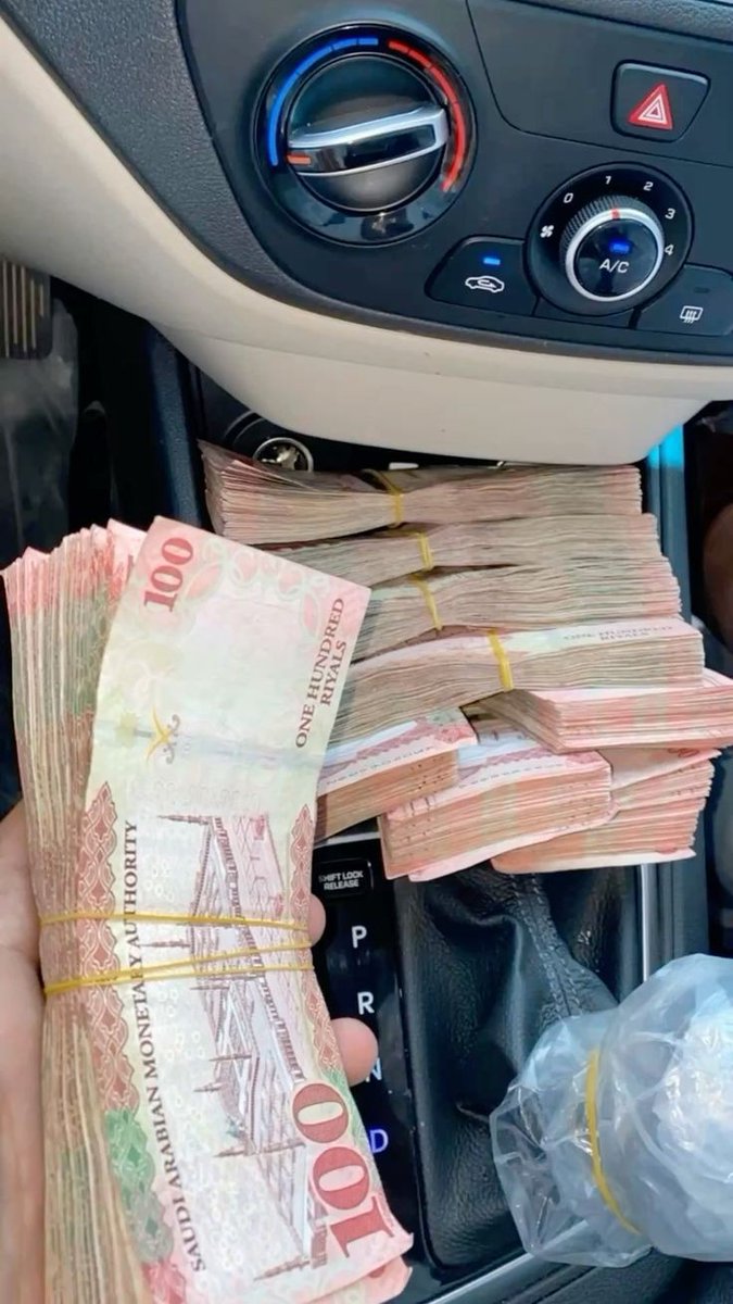 بختار عدة اشخاص يفوزون معي 
      هدية "30 " الف ريال 
         موعدنا بعد الساعه 12 
رتويت للتغريدة + لايك❤️ + تعليق بنقطه 👌 
#الاتحاد_النجمه
#ضرب_النووي_السعودي