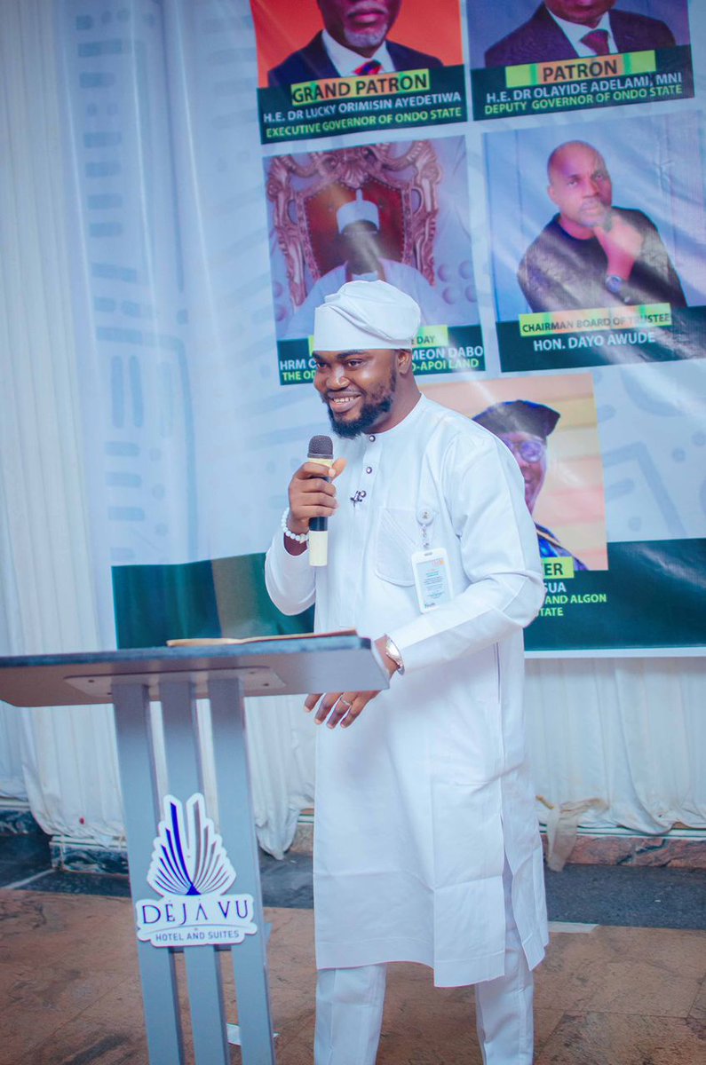 OSYNetwork's tweet image. This photo captures the newly inaugurated OSYN executives, ushering in a fresh era of vision, responsibility, and service. Our assumption of office marks a renewed commitment to the ideals of OSYN. Looking forward to our impactful leadership and meaningful contributions ahead.