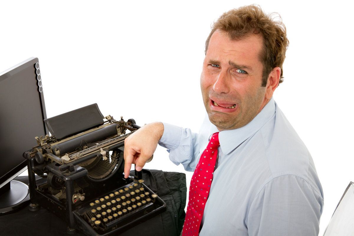 coverage_ink's tweet image. When should you move on from a project? Some screenwriters work on the same #screenplay for years and years without cracking it. That's not healthy for your career.
Read on: coverageink.com/when-to-move-o…
#screenwriting #writingcommunity