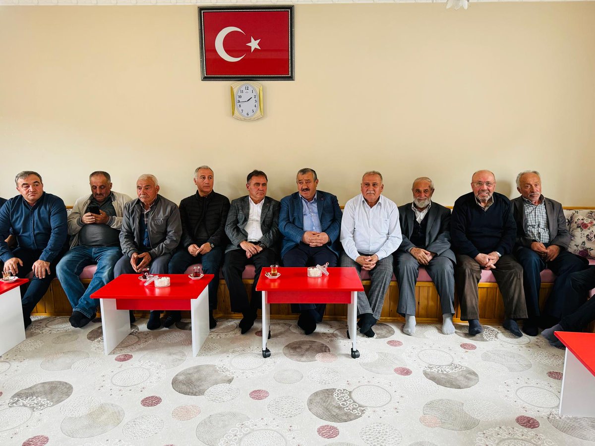 AK Parti 22. ve 23. Dönem Zonguldak Milletvekili hemşehrimiz Fazlı Erdoğan ile Gökçepınar Köyü Muhtarı Şükrü Bayrak’ın köy konağında organize ettiği programa katıldık.
Birlik ve beraberliğimizi pekiştiren bu güzel organizasyona destek veren tüm gönül dostlarına teşekkür ediyorum