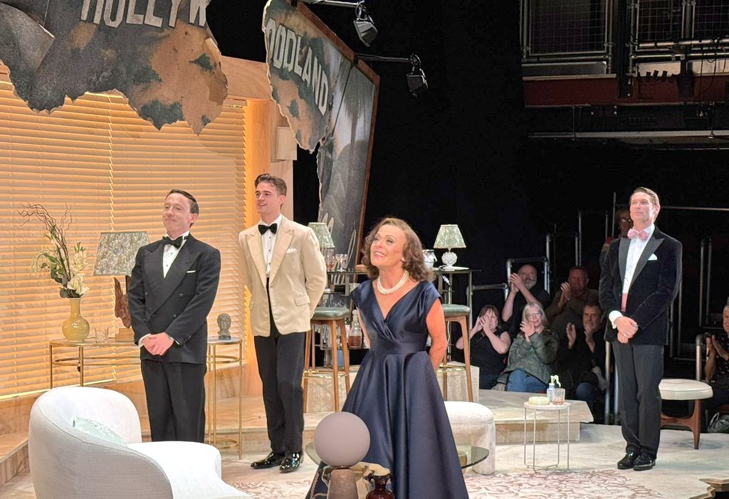 RyKas's tweet image. Today&apos;s #Theatre Trip #TheCode at @swkplay Elephant — a powerful look at 1950s #Hollywood that rips away the glitter to expose the rot. By Michael McKeever, dir. Christopher Renshaw. Superb work by @OfficialTracieB @mustbejp @NickBlakeley #SolomonDavy 👏