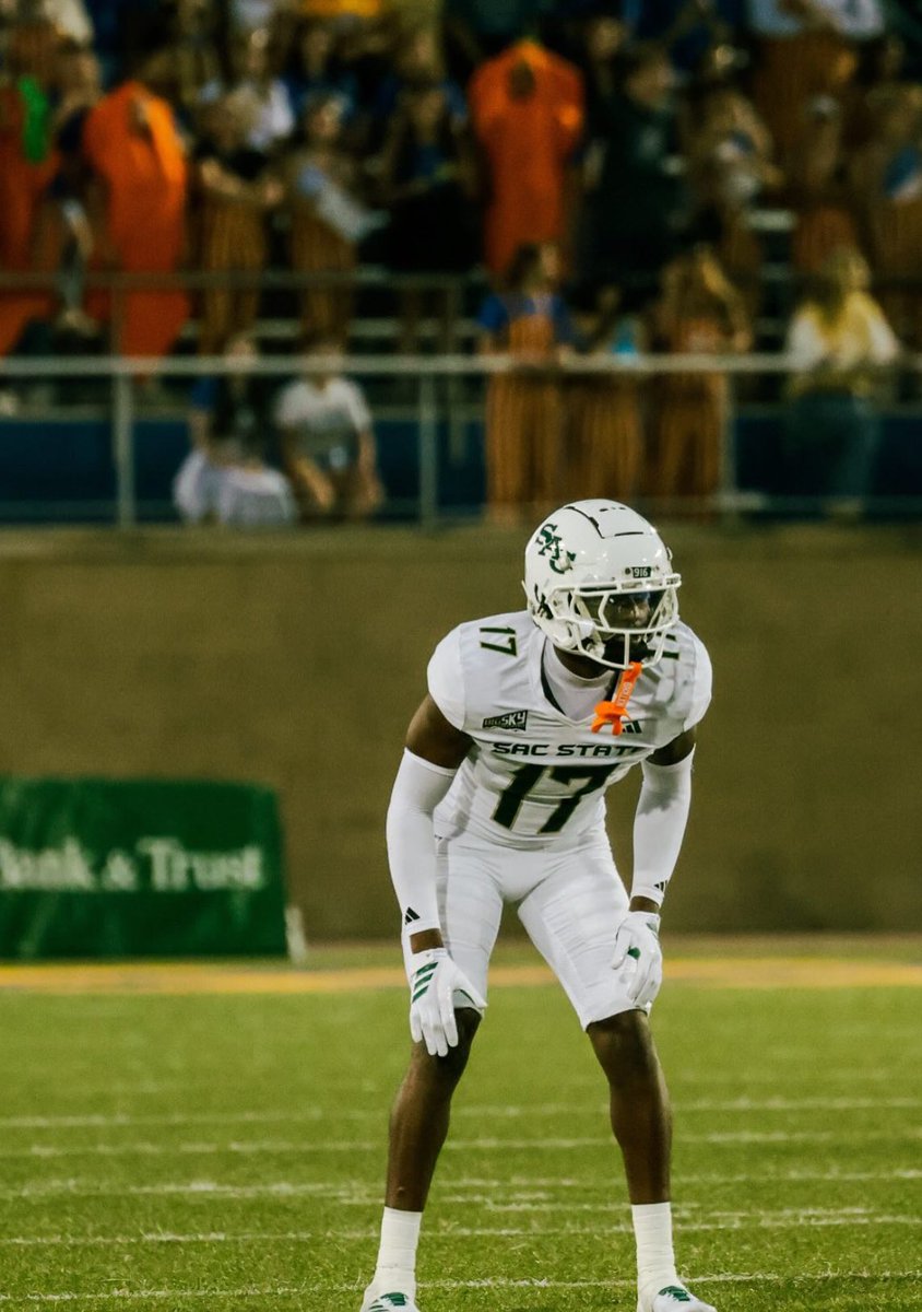 Thanks <a href="/SacHornetsFB/">Sac State Football</a> for the game day invite, can’t wait to meet the staff of this great program and experience the sac hornets atmosphere.
<a href="/CJPollard1/">C.J. Pollard</a> <a href="/DWalls2ND/">Darrin Walls</a> <a href="/marcuspatton4/">marcus patton</a>