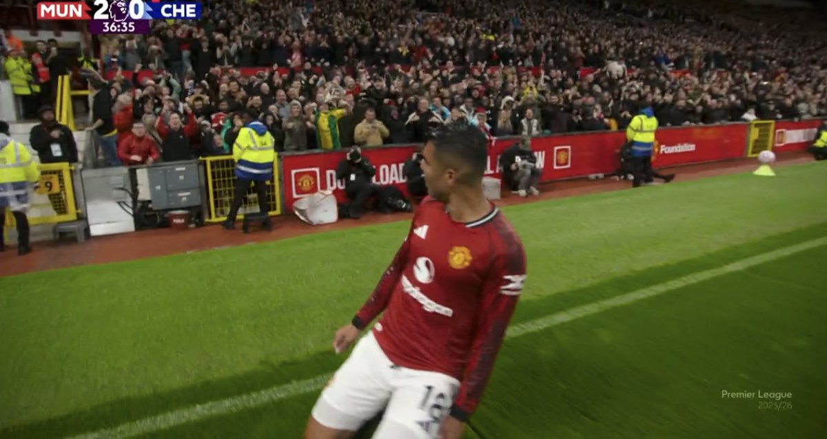 ⚽ | Goal : CASEMIRO 
🅰️ | Assist : SHAW
⏱️ | 37 MIN

👹 Man United 2 — 0 Chelsea 🔵

#FPL | #FPLCommunity | #MUNCHE