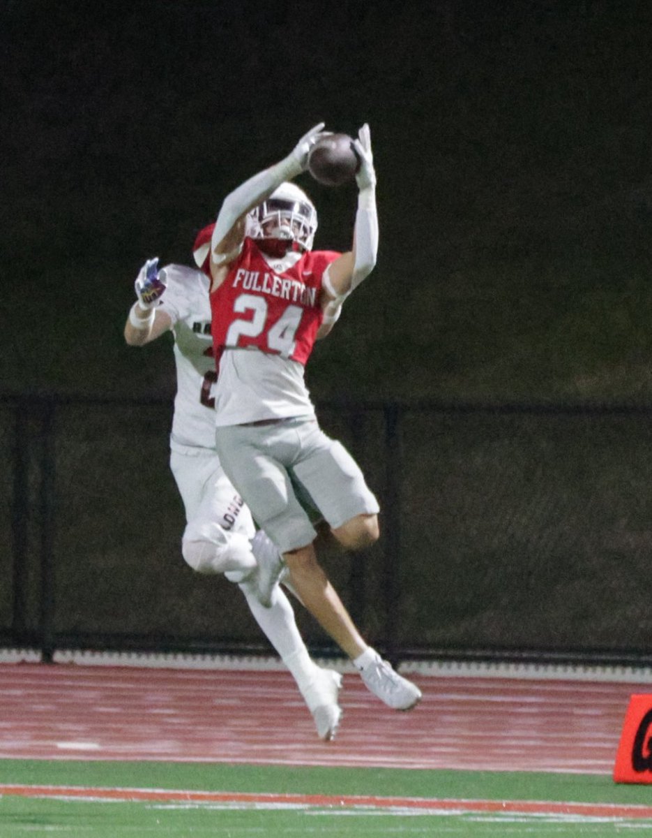 NKaravedas's tweet image. Proud of Our Guys! 🏈
- 2 INTs
- Multiple PBUs

We challenged them to "Make More Plays " and they RESPONDED! 

High ceiling for this group #BestGroup #BG #RollTribe @Jonoven_S 
📸 Carlos Rivera