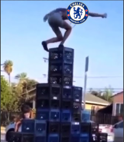 Chelsea and their fans have climbed crates.😂
#GGMU #MUNCHE