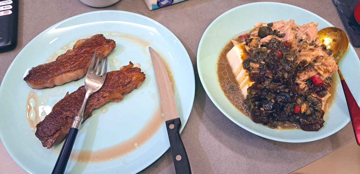 -
有時候看到我做的食物

都會想他是不是替我下了好幾輪地獄(´･Д･)」