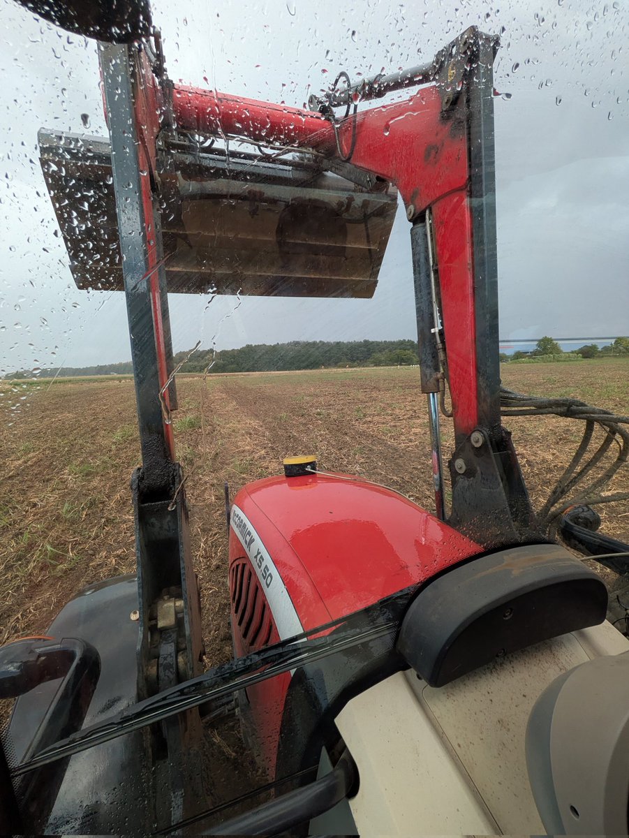Adventurefields's tweet image. Great tractor and digger driving despite the rain today! 
Want to have a go? 
Book now: 
thetournamentground.co.uk
Or contact@thetournamentground.co.uk

#BlythNottinghamshire #NottinghamshireAdventures #NottsActivities #EastMidlandsDaysOut #UKDaysOut #FarmAdventures #ArcheryFun