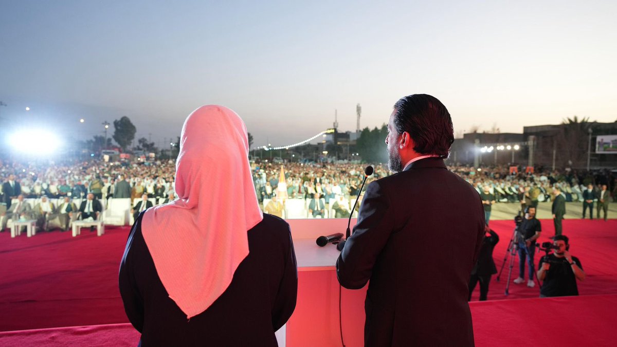 TakadumBoss's tweet image. رئيس حزب تقدم@AlHaLboosii الرئيس يصل إلى محافظة بابل، ويلقي كلمته وسط الجماهير في ناحية الإسكندرية، ويؤكد دعمه للقيادية في الحزب مها الجنابي.