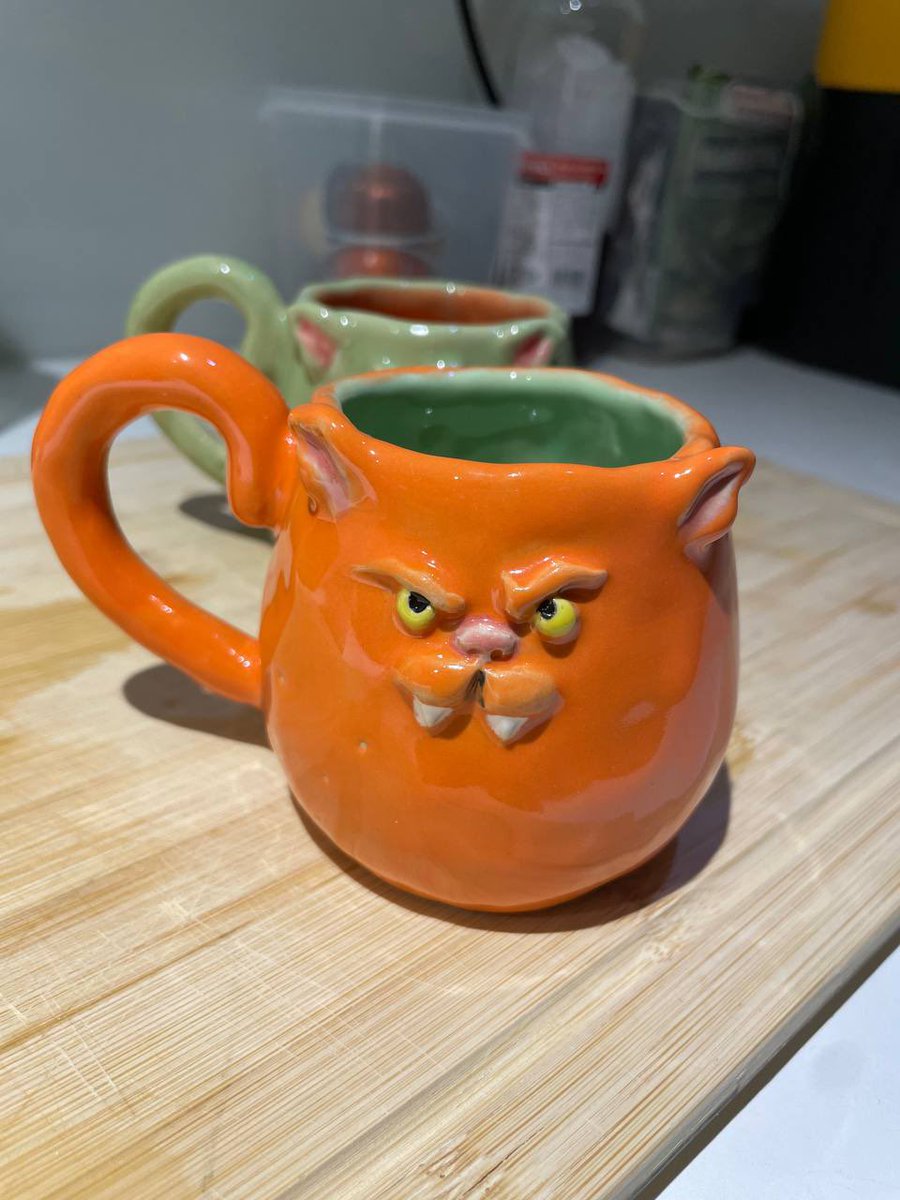CowlStore's tweet photo. I don't often do things to order. And we always discuss only the general design. Because I don't make copies of any products.
This pair of cats will go to our friends in Hungary. https://t.co/IA4KZlkZk5